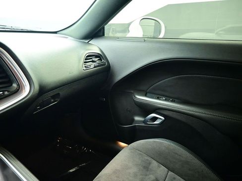 Used 2019 Dodge Challenger R/T w/ Plus Package image 24