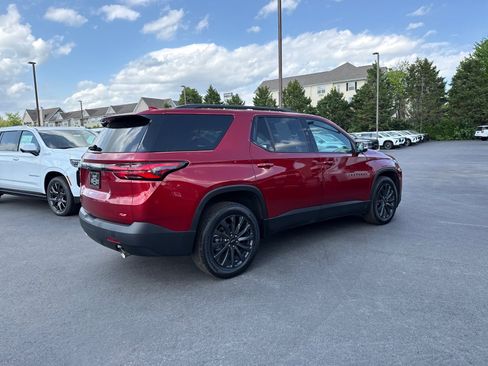 Used 2023 Chevrolet Traverse RS AWD/4WD image 3
