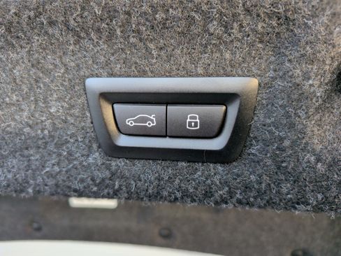 Used 2024 BMW M4 xDrive Competition w/ Executive Package image 38