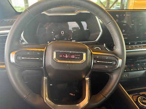Used 2023 GMC Canyon Elevation image 13