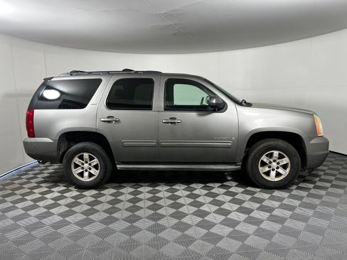 Used 2009 GMC Yukon SLT AWD/4WD image 3