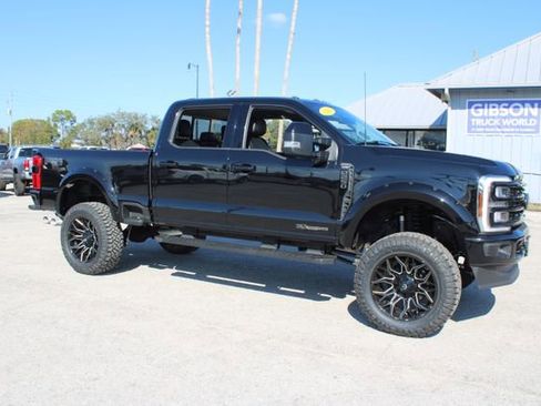 Used 2024 Ford F250 Lariat w/ Black Appearance Package image 15