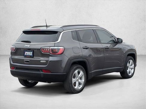 Used 2018 Jeep Compass Latitude w/ Popular Equipment Group image 5