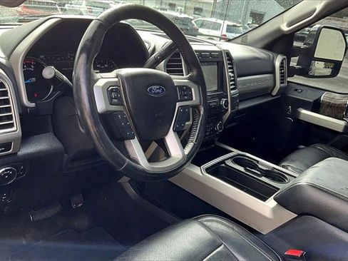 Used 2017 Ford F250 Lariat w/ Lariat Ultimate Package image 13