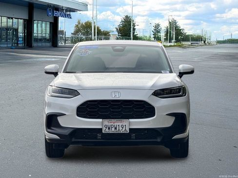 Certified 2026 Honda HR-V LX image 14