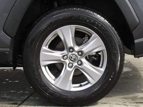 Used 2024 Toyota RAV4 XLE w/ Convenience Package image 35