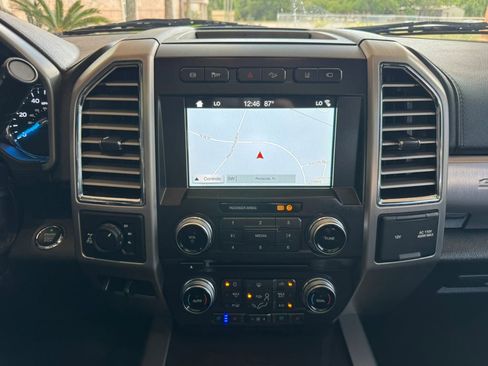 Used 2017 Ford F250 Platinum w/ Platinum Ultimate Package AWD/4WD image 22