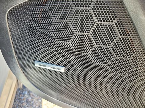 Used 2021 Subaru Ascent Touring image 11