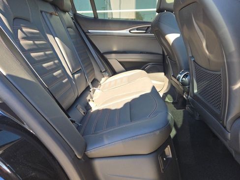 New 2025 Alfa Romeo Stelvio Sprint image 9