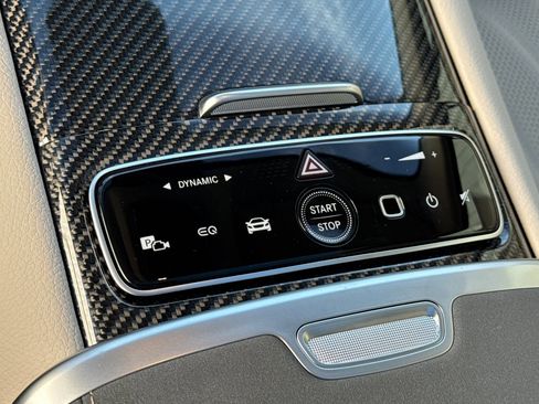 New 2026 Mercedes-Benz EQS 550 4MATIC SUV image 16