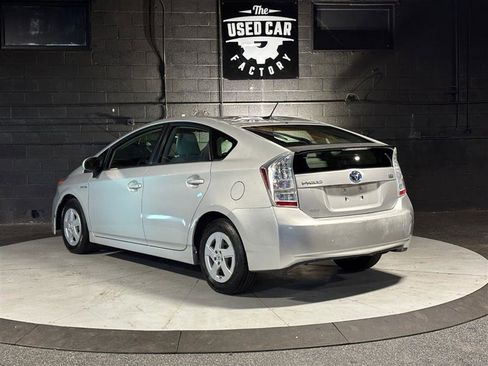 Used 2010 Toyota Prius One image 3