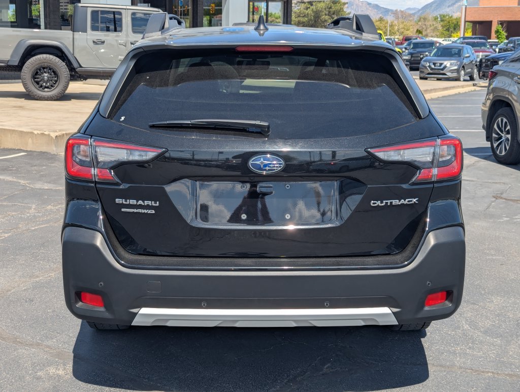 Used 2024 Subaru Outback Limited AWD/4WD image 6