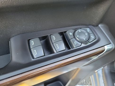 Used 2020 GMC Sierra 1500 SLT w/ SLT Premium Plus Package image 18