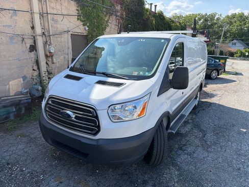 Used 2018 Ford Transit 250 130 Low Roof w/ Exterior Upgrade Package RWD image 13