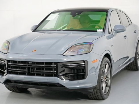 Used 2024 Porsche Cayenne Turbo image 54