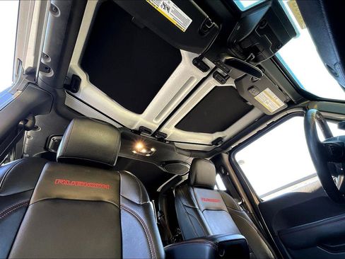 Used 2020 Jeep Gladiator Rubicon image 24