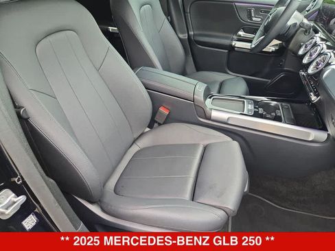 Used 2025 Mercedes-Benz GLB 250 image 21