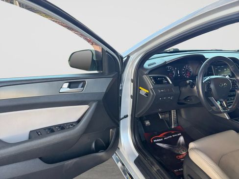 Used 2017 Hyundai Sonata Sport 2.0T FWD image 11