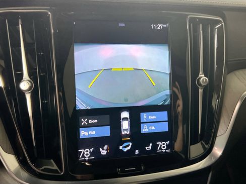 Used 2021 Volvo S60 T5 Inscription image 14