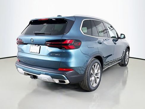 New 2026 BMW X5 xDrive50e image 7