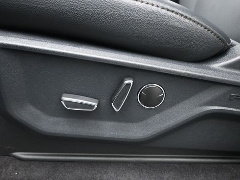 New 2025 Ford F150 Lightning Lariat image 10