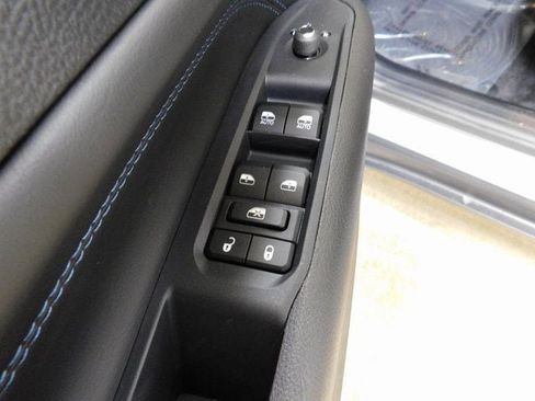 New 2026 Jeep Compass Latitude image 18