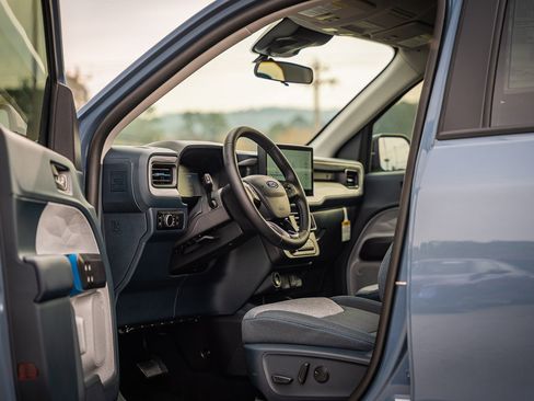 New 2026 Ford Maverick XLT w/ XLT Luxury Package image 13