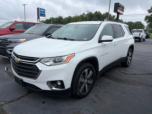 Used 2020 Chevrolet Traverse LT w/ LT Premium Package FWD image 1