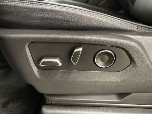 Used 2024 GMC Sierra 1500 Denali image 14