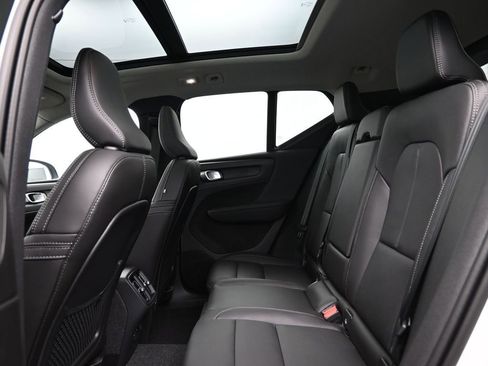 New 2025 Volvo XC40 B5 Plus w/ Climate Package AWD/4WD image 25