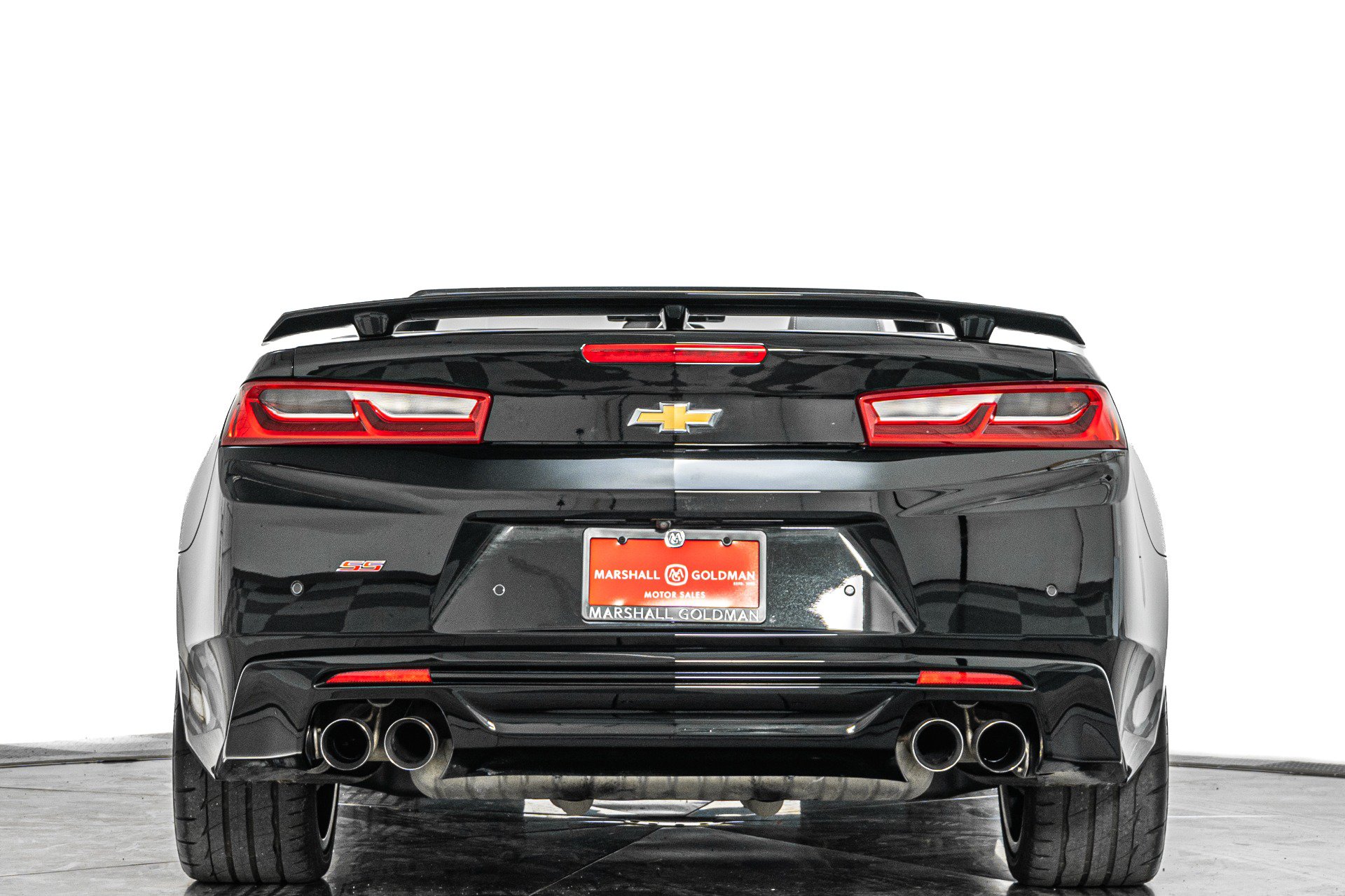 Used 2018 Chevrolet Camaro SS RWD image 8