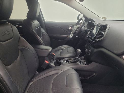Used 2019 Jeep Cherokee Limited AWD/4WD image 21