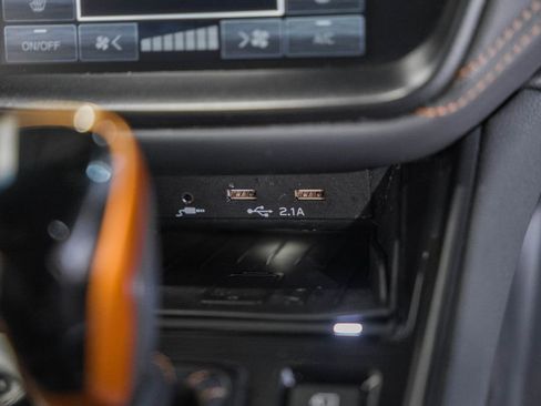 Used 2022 Subaru Outback Wilderness w/ Wilderness Package image 33