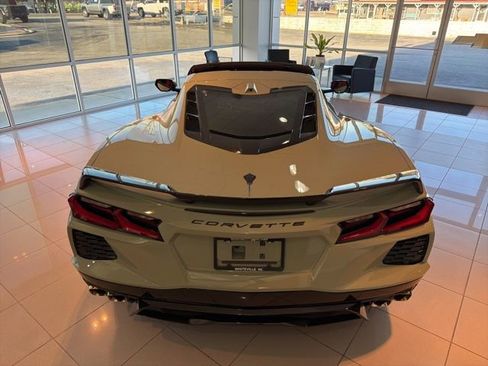 Used 2024 Chevrolet Corvette Stingray Coupe w/ Z51 Performance Package image 6