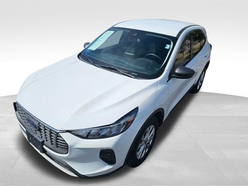 Used 2023 Ford Escape Active image 5