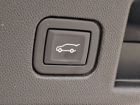 Certified 2024 Chevrolet Equinox Premier AWD/4WD image 29