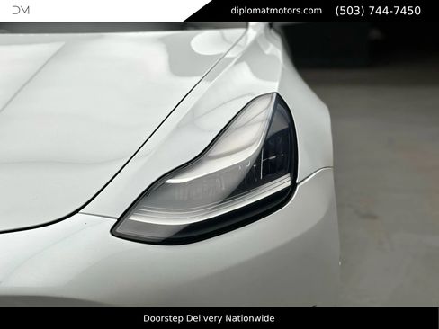 Used 2018 Tesla Model 3 Long Range image 12