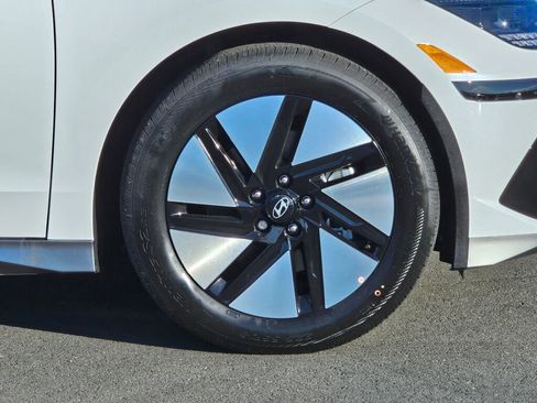 New 2025 Hyundai Ioniq 6 SE image 9