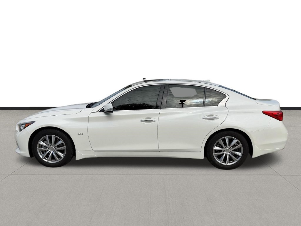 Used 2016 INFINITI Q50 3.0t Premium w/ 3.0T Premium Plus Package RWD image 8