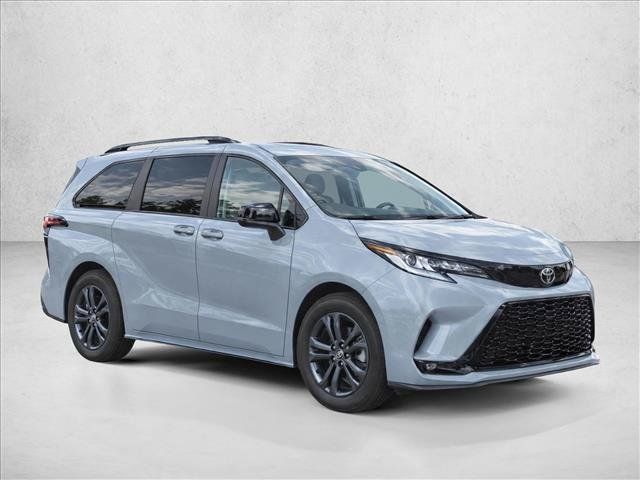 Used 2026 Toyota Sienna XSE AWD/4WD image 11