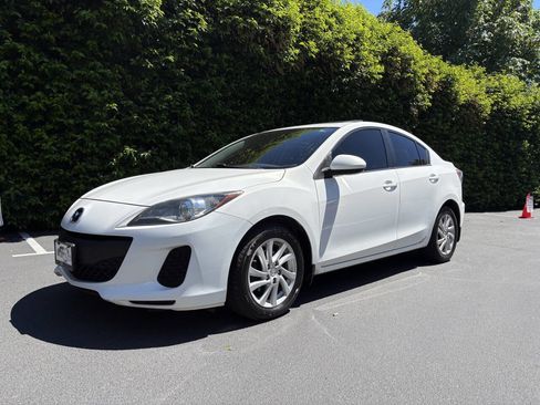 Used 2012 MAZDA MAZDA3 i Grand Touring w/ Tech Pkg FWD image 1