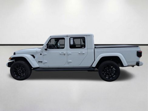 Used 2023 Jeep Gladiator Overland AWD/4WD image 7