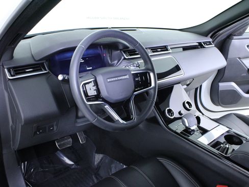 Used 2023 Land Rover Range Rover Velar R-Dynamic S image 19