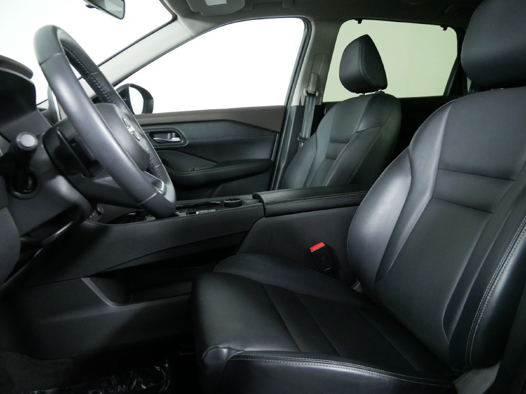 Used 2023 Nissan Rogue SV w/ SV Premium B Package AWD/4WD image 15
