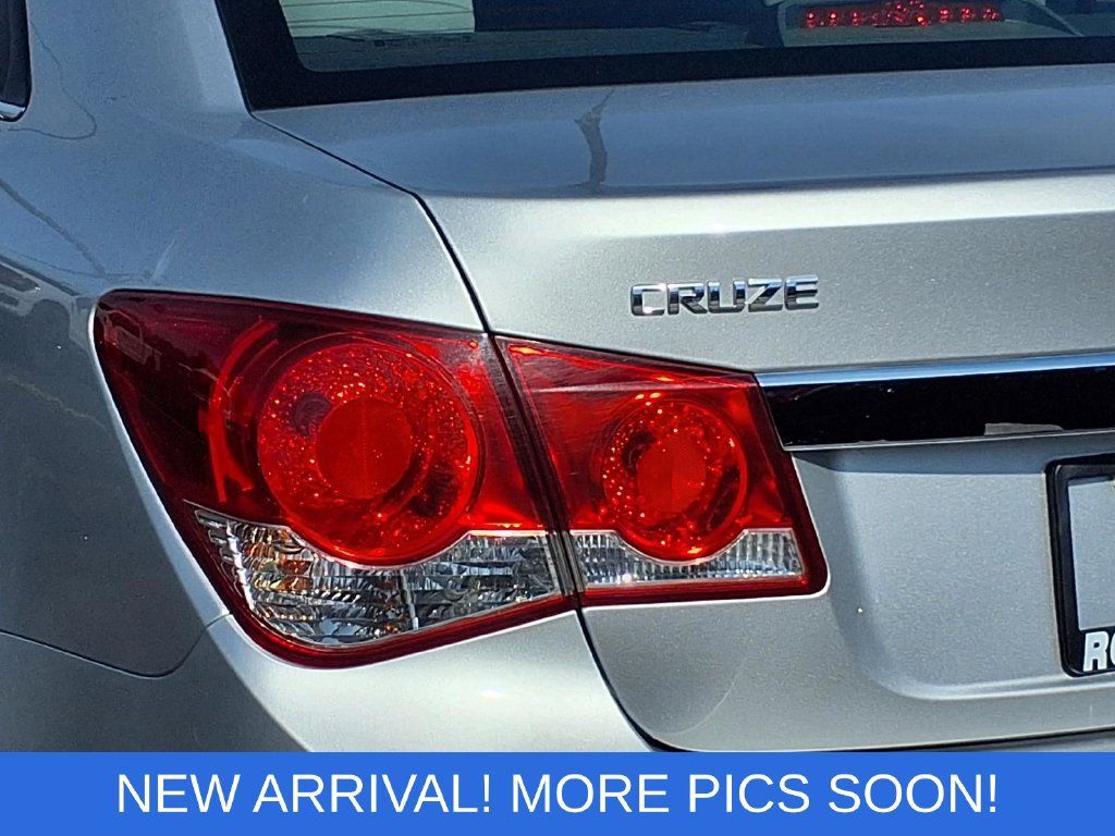 Used 2014 Chevrolet Cruze LT FWD image 20