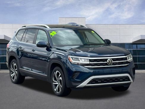 Used 2023 Volkswagen Atlas SEL AWD/4WD image 2
