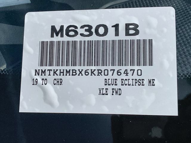 Used 2019 Toyota C-HR XLE FWD image 47