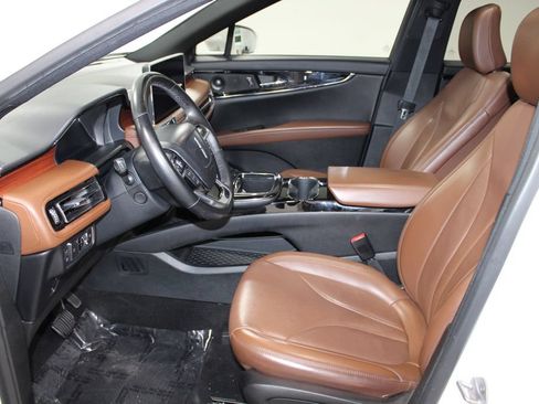 Used 2022 Lincoln Nautilus Reserve w/ Equipment Group 201A FWD image 23