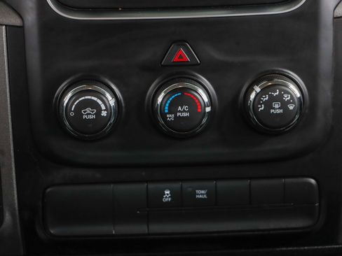 Used 2014 RAM 1500 Express image 21