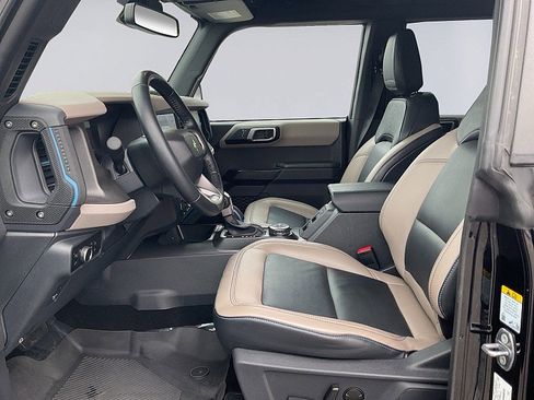 Used 2024 Ford Bronco Wildtrak image 6